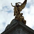 Buckingham Palace i Victoria Memorial