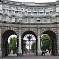 Buckingham Palace i Victoria Memorial