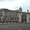 Buckingham Palace i Victoria Memorial