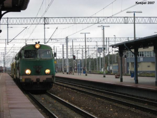 21.10.2007 (Rzepin) SU45-202 z pociągiem osobowym z Frankfurtu N/O do Poznania Gł.