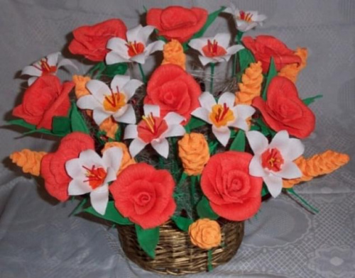 Taki sobie kolorowy... #bukiety #chrzest #dekoracje #DlaCiebie #ekologiczne #imieniny #kartki #kompozycje #komunia #kwiaty #KwiatyZBibułki #okolicznościowe #oryginalne #piękne #prezenty #ślub #święta #unikatowe #upominki #urodziny #wyjątkowe