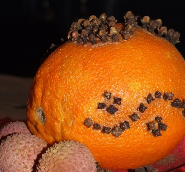 pomarańczka świąteczna:) #owoce