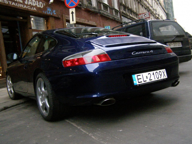 #Porsche #Carrera4