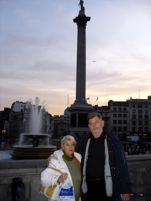 Londyn. Trafalgar Square, to coś takiego jak Rynek Główny w Krakowie. #Londyn #TrafalgarSquare #fontana