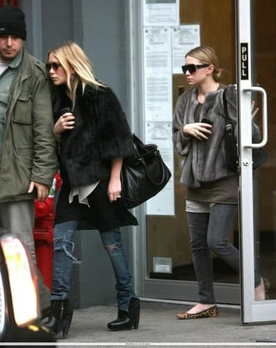 MK and Ash spotted together in NYC-paparazzi luty 2008