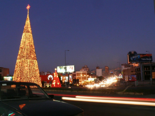 Beirut, dzielnice maronickie w nocy