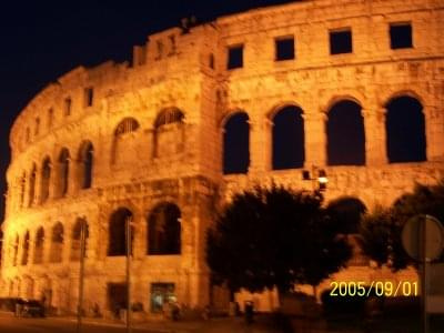 Koloseum w nocy -Pula