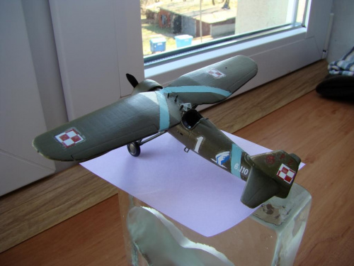 Myśliwiec P-7a, gotowy do lotu, tylko mu okno otworzyć #modele #samolot