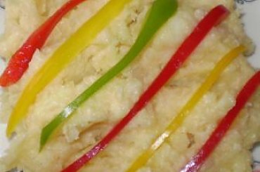 Puree ziemniaczano-cebulowe Babcigramolki.Przepisy: www.foody.pl , WWW.kuron.pl i http://kulinaria.uwrocie.info/ #DodatkiDoIIDań #ziemniaki #cebula #obiad #jedzenie #kulinaria