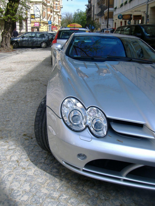 Mercedes SLR