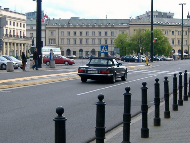 Mercedes W107