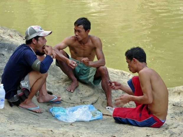 zdjęcie ze spływu kajakiem z Vang Vieng na południe