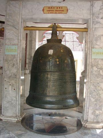 Wat Phrathat Doi Suthep - świątynia buddyjska na wzgórzu Doi Suthep niedaleko Chiang Mai