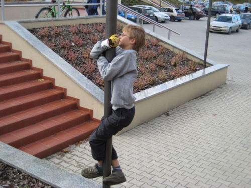 nieciec juz po kontuzji ja jeszcze pare fotek #knhteam #parkour #olsztyn