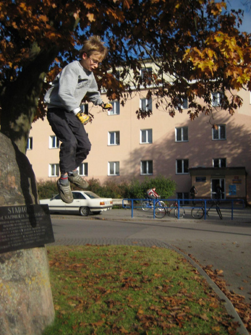 ostatnie zdjęcia z tej serii niezłe ;P #knhteam #parkour #olsztyn