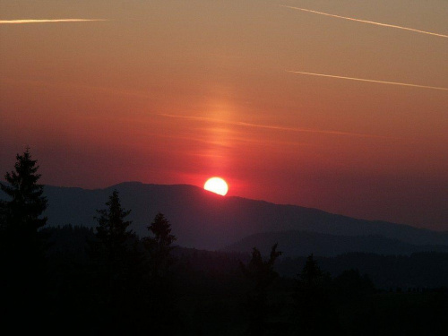słońce wschodzi ...w Gorcach; widok z Gliczarowa #góry #mountain #Gorce