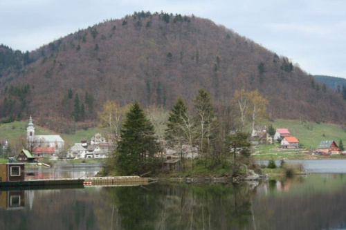Dedinky-wyspa na jeziorze #Słowacja