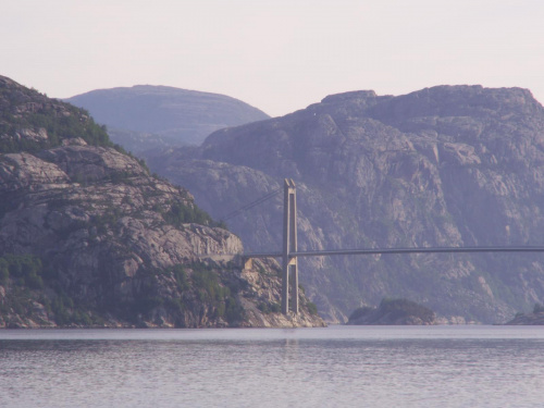 Most w drodze na Preikestolen