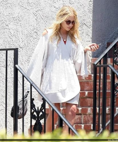 Mary-Kate leaving a salon in Beverley Hills-paparazzi maj 2008