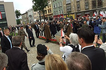 Odsłonięcie tablicy upamiętniającej 100-lecie Związku Walki Czynnej (ZWC) w Przemyślu
www.morfeo.dbv.pl #PiS #Putra #Kaczyński #PrezydentPolski #LechKaczyński #Kamiński #Szczypińska #MuzeumZiemiPrzemyskiej #ZWC #morfeo #Przemyśl