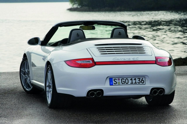 Porsche 911 Carrera 4