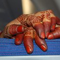 pasażerka przed nami cierpiała na jakąś tajemniczą hinduską chorobę rąk :|