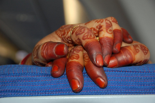 pasażerka przed nami cierpiała na jakąś tajemniczą hinduską chorobę rąk :|