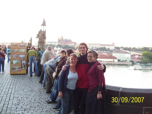 Weekend w Pradze (Z kuzynostwem na Moście Karola) #Auta #Most #Muzeum #Praga #Rzeka #Wełtawa #Zabytki