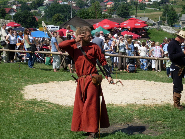 Ogrodzieniec 2008 - turniej łuczniczy