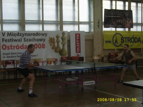 Nie tylko szachy - Turniej tenisa stołowego - fot. A. Wołodko #szachy #TurniejSzachowy #Ostróda