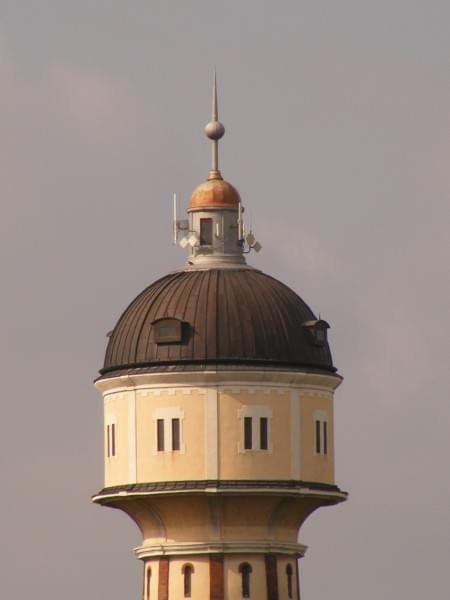 Trzemeszno -Wieża ciśnień - zrekonstruowana zgodnie z projektem z 1905 roku