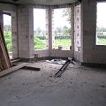 salon duzy lecz trudno go ujac w calosci