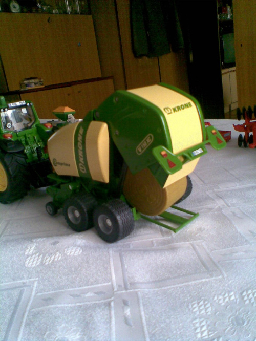 Krone Comprima V150XC