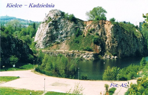 Kielce - Jezioro Szmaragdowe na Kadzielni #Kielce #Przyroda #Natura #Woda #Kamień