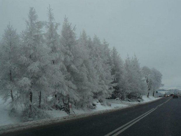 W drodze powrotnej z Świąt spędzonych w N.Targu. #zima #krajobraz #śnieg