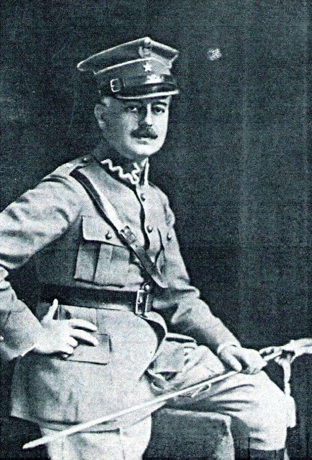 Janusz hr. Dąmbski (31.XII.1877-2.XI.1930) w mundurze ppor. rez. 3/17 pułku Ułanów Wielkopolskich