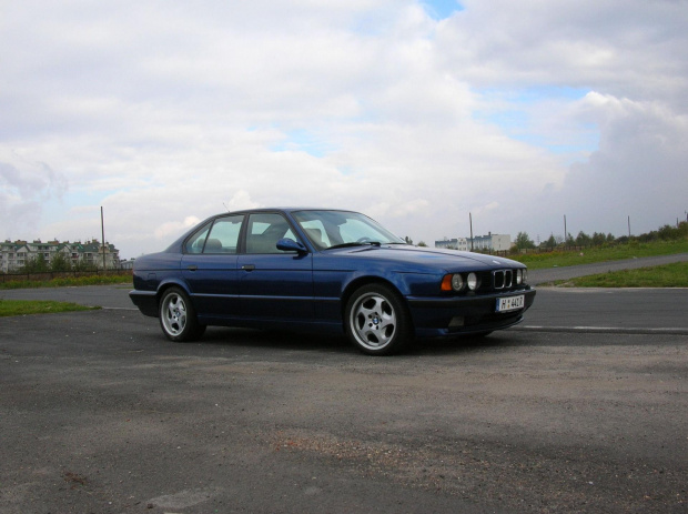 M5 e34