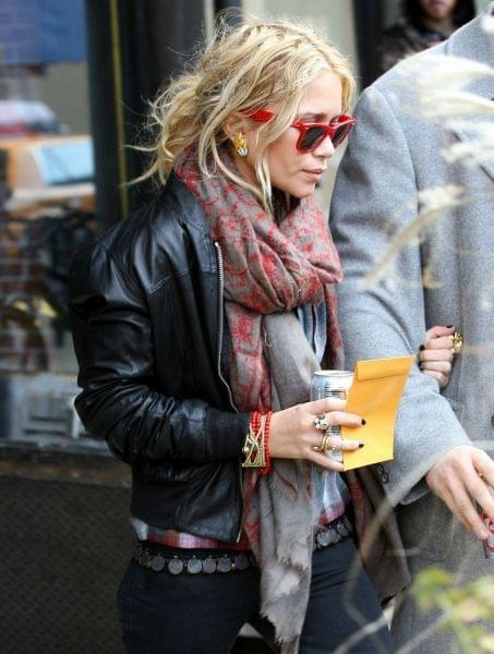 Mary-Kate out and about in NYC-paparazzi listopad 2007