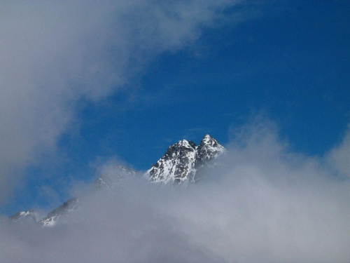 wierzchołki Jej Wysokości pławiace się w miękkich obłokach #góry #mountain #Tatry #Vysoka #Wysoka