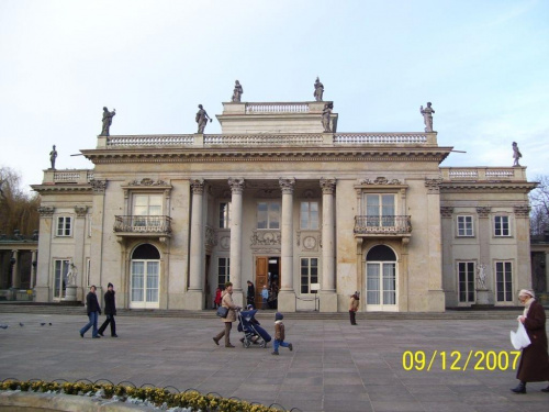 Pałac na wodzie w Łazienkach Królewskich #Belweder #Chopin #Cytadela #Harcerstwo #Łazienki #Muzeum #Nike #Pomnik #Sejm #Syrenka #Warszawa #Zabytki #ZamekKrólewski