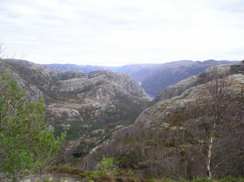 Norwegia, Droga na Preikestolen copyright(c)jarekmadlewski2007