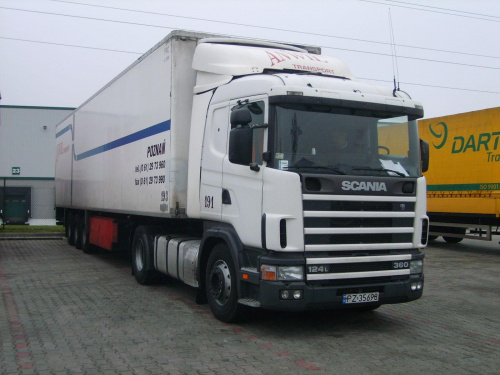 SCANIA 124L 360 KM