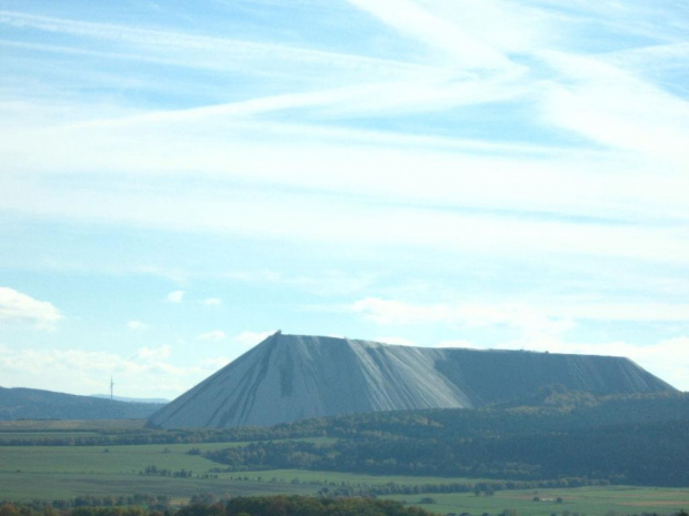 Sztuczna góra?